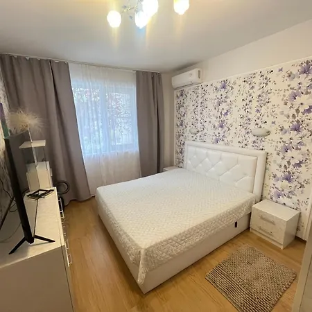 Sea Diamond 2-bedroom In Sunny