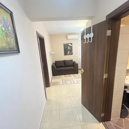Sea Diamond 2-bedroom In Sunny Apartment Slantschew brjag